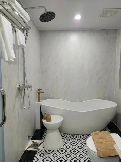 Deluxe-Doppelzimmer mit Badewanne — Anara Sapa Hotel & Coffee